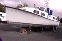 Kapal kru untuk dijual