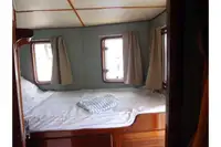 Kapal pesiar untuk dijual