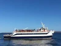 Kapal penumpang dijual