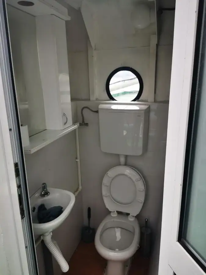 Kapal keruk untuk dijual