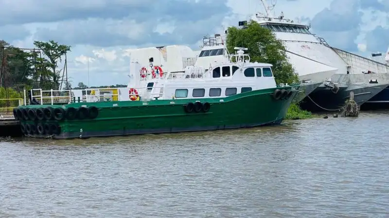 Kapal kru untuk dijual