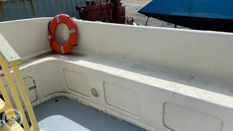 Kapal pesiar untuk dijual
