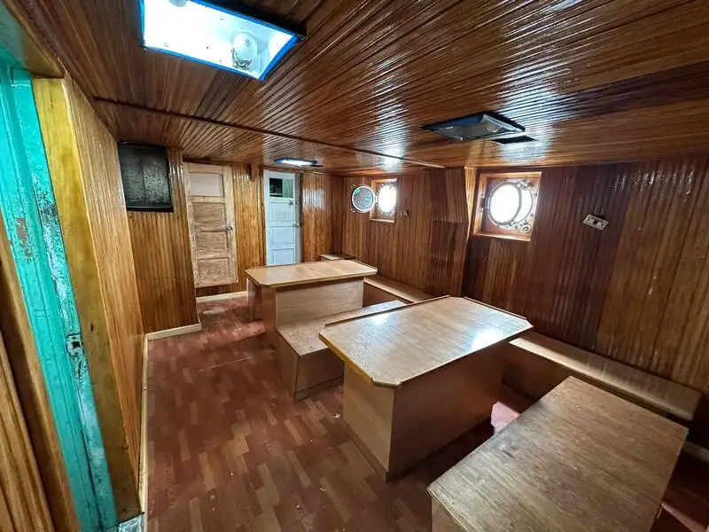 Kapal pukat untuk dijual
