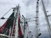 Kapal pukat untuk dijual