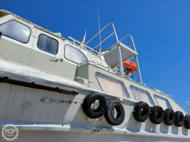 Kapal kru untuk dijual