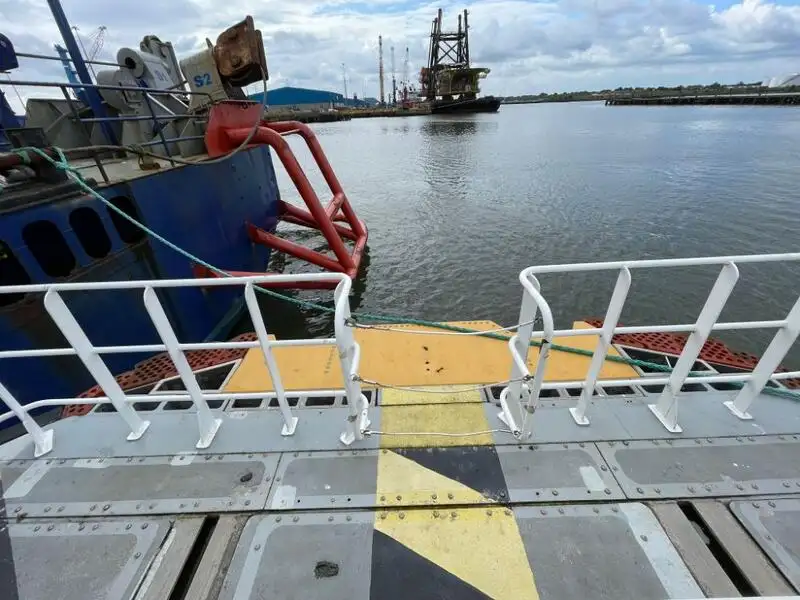 Kapal kontainer untuk dijual
