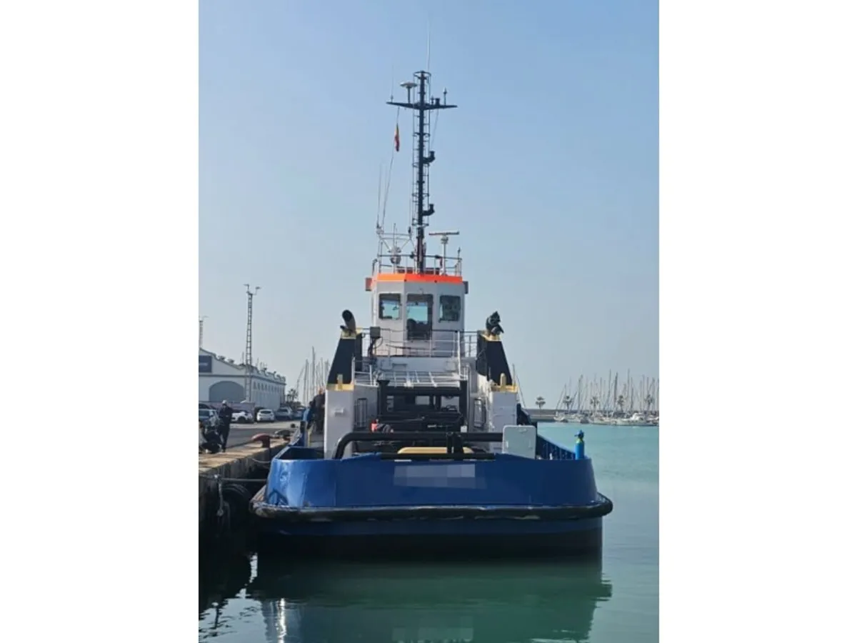 Kapal tunda untuk dijual