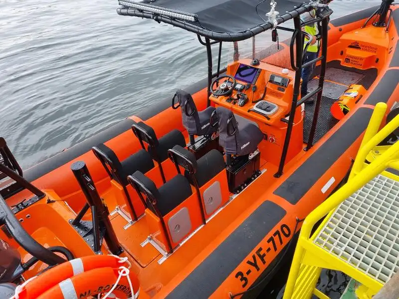 Perahu karet kaku untuk dijual