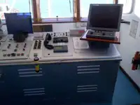 Kapal pasokan dijual