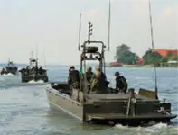 Kapal patroli untuk dijual
