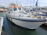 Kapal penumpang untuk dijual