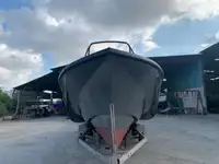 Kapal patroli untuk dijual