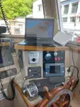 Kapal pengangkut ikan hidup untuk dijual