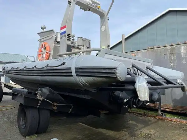 Kapal keruk untuk dijual