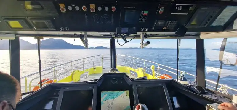 Kapal penyelamat untuk dijual