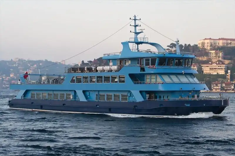 Kapal restoran untuk dijual