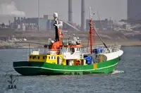 Kapal patroli dijual