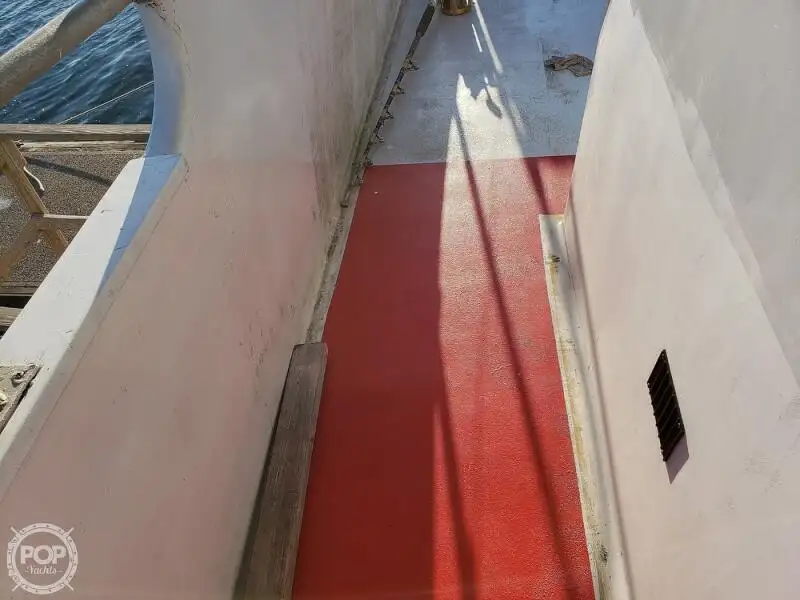Kapal feri untuk dijual