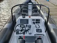 Kapal kontainer untuk dijual