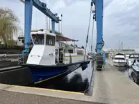 Kapal pesiar untuk dijual