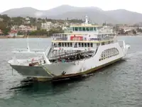 Kapal feri dijual
