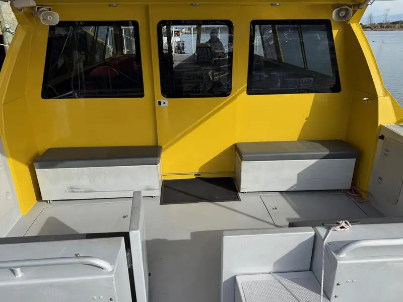 Kapal pesiar untuk dijual