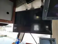 Sekoci penyelamat untuk dijual
