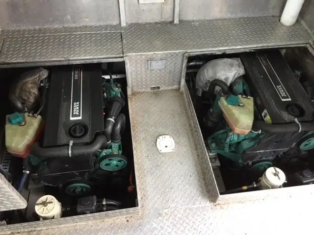 Kapal pendarat, tank untuk dijual