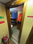 Kapal kontainer untuk dijual