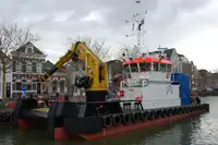 Kapal penarik dijual