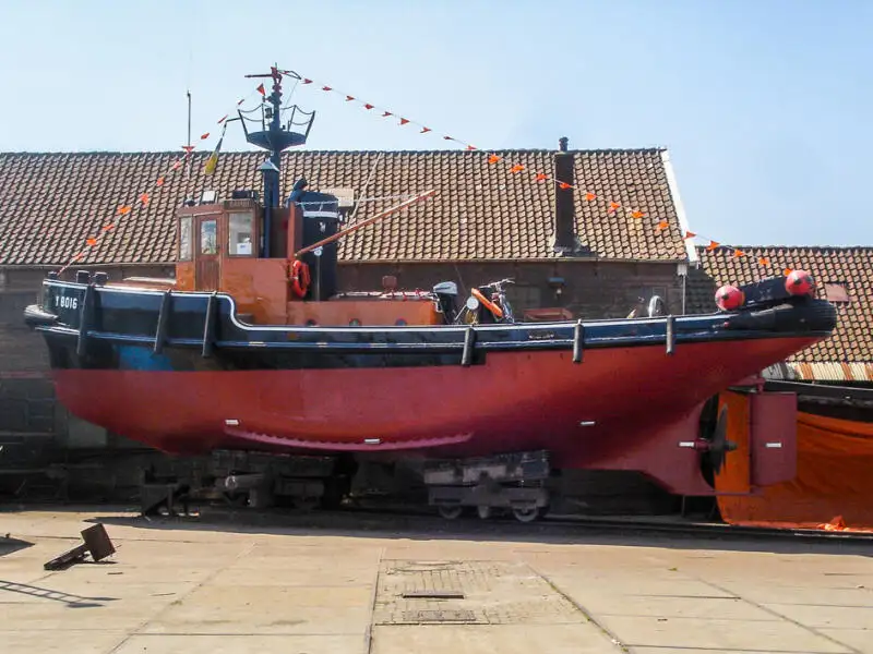 Kapal tunda untuk dijual