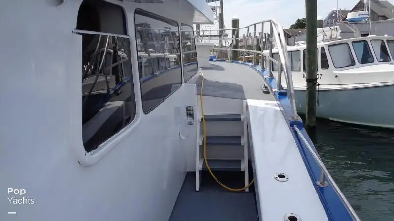 Kapal feri untuk dijual