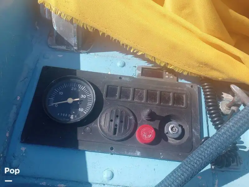 Kapal pesiar-feri untuk dijual