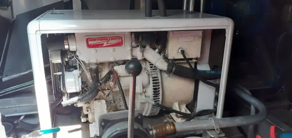Kapal kru untuk dijual