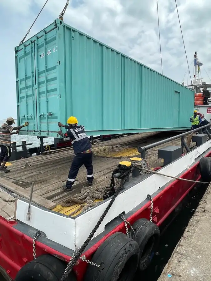 Kapal kontainer untuk dijual