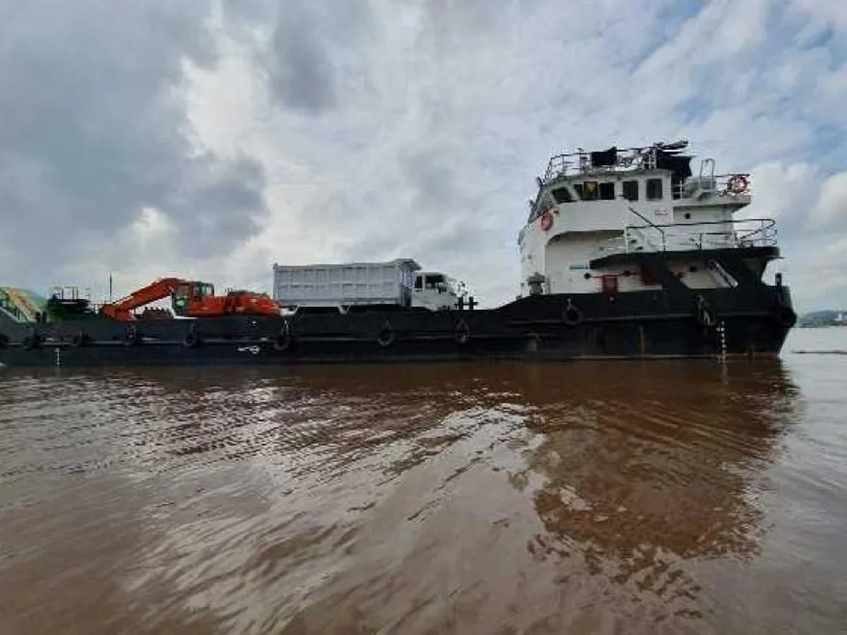 Kapal pendarat, tank untuk dijual