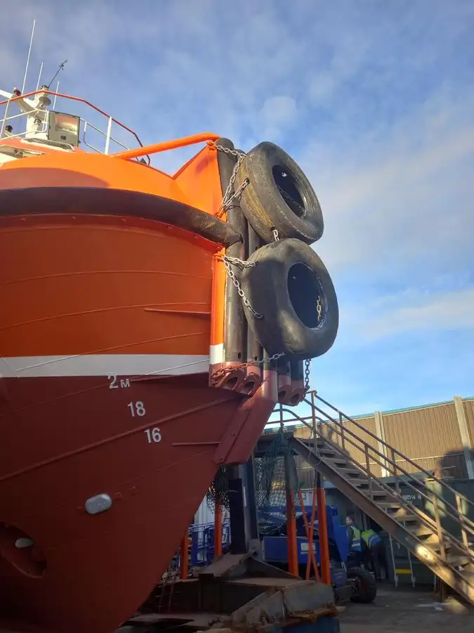 Kapal tunda untuk dijual