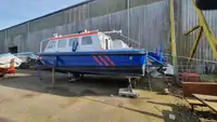 Kapal patroli untuk dijual
