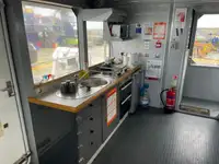 Kapal kontainer untuk dijual