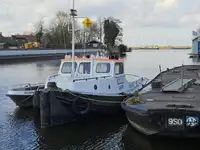 Kapal penarik dijual