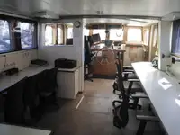 Kapal survei untuk dijual