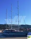 Kapal pesiar dijual