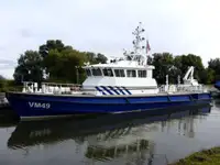 Kapal survei untuk dijual