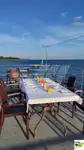 Kapal restoran untuk dijual