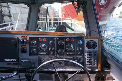 Kapal pandu untuk dijual