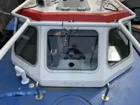 Kapal patroli untuk dijual