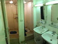 Kapal penelitian untuk dijual
