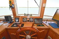 Kapal pesiar untuk dijual