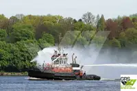 Kapal penarik dijual
