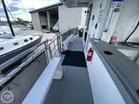 Kapal pesiar untuk dijual